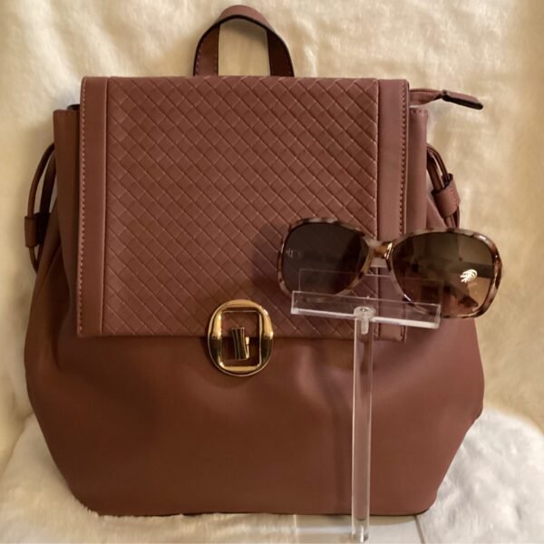 Mauve backpack with tortoise sunglasses