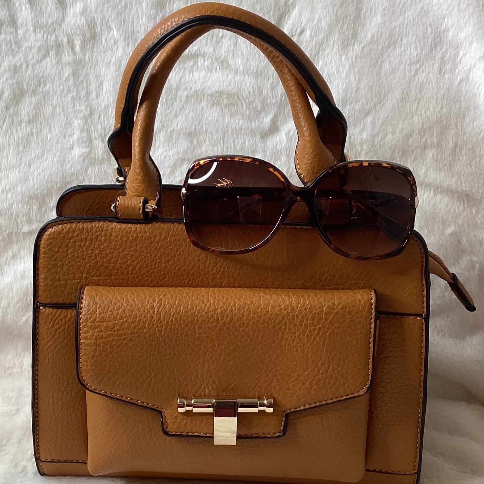 Casually Carmel handbag