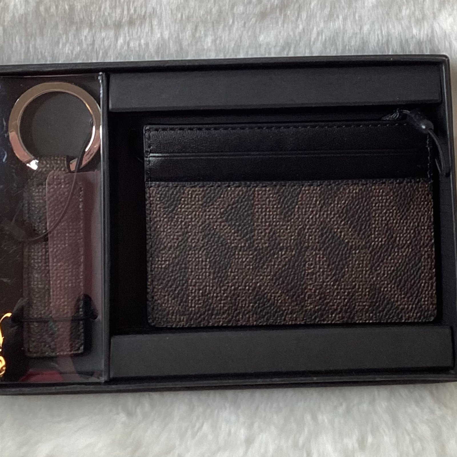 MK card wallet and hat set